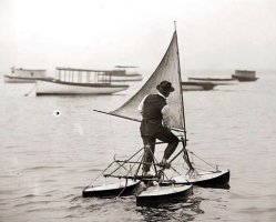 Hydrocycle à voile