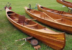 Étrave d'un canoë canadien